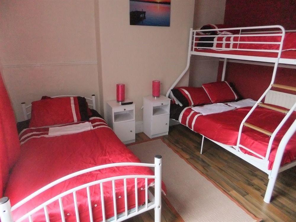 Heavenly Nights Guest House Шефилд Экстерьер фото